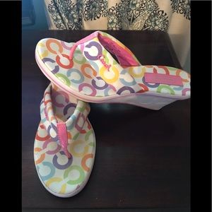 Coach logo multi color heeled flip flops